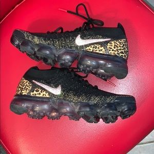 NIKE Vapormax black/leopard tennis shoes